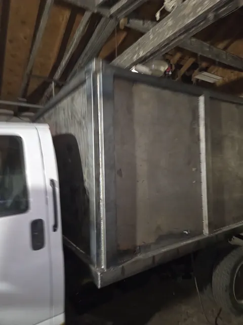 Reinforced truck box